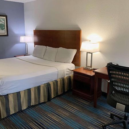 Travelodge By Wyndham Mobile Al Eksteriør bilde